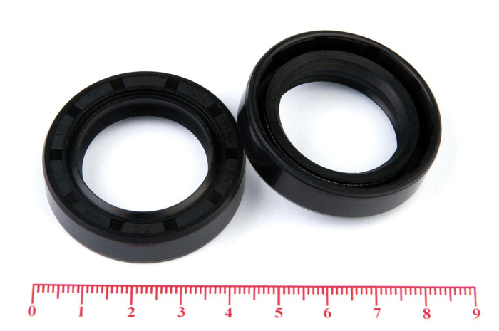 Сальник (манжета армированная) TC 28х42х10 NBR70