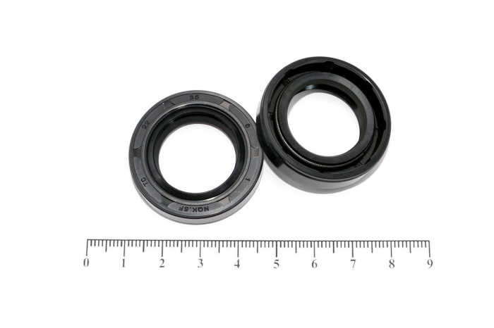 Сальник (манжета армированная) TC 22х35х8 NBR70