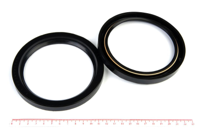 Сальник (манжета армированная) 1.2-100х125х12 (740-1318166-01 прав.) ГОСТ 8752-79