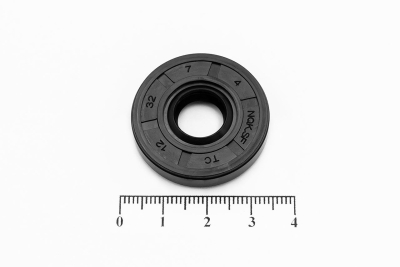 Сальник (манжета армированная) TC 12х32х7 NBR70