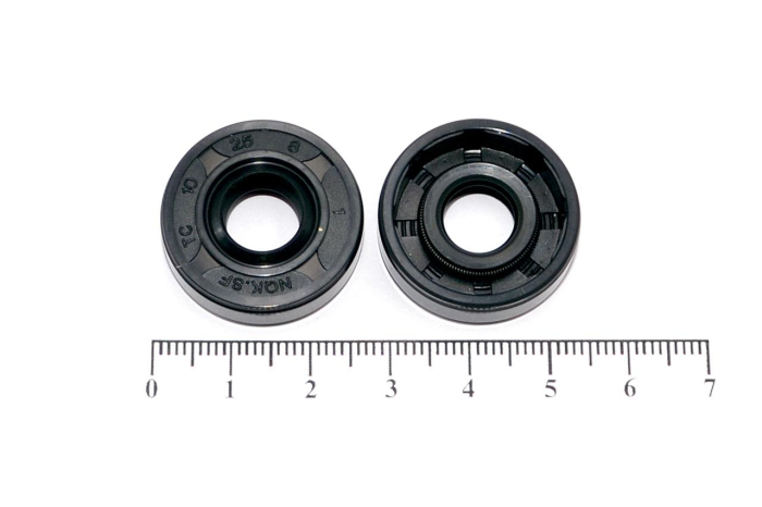 Сальник (манжета армированная) TC 10х25х8 NBR70