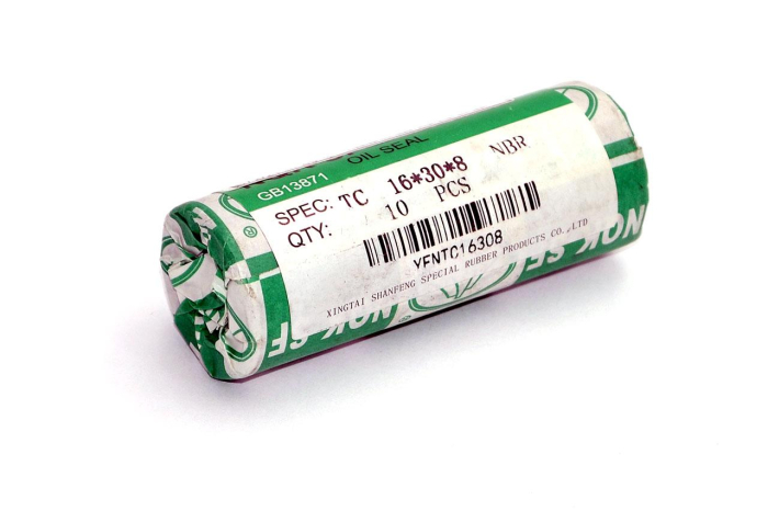 Сальник (манжета армированная) TC 16х30х8 NBR70