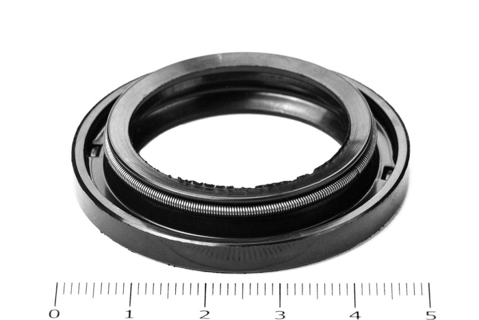 Сальник (манжета армированная) 2.2-32х47х5/9.5 (60-1121066-01) ГОСТ 8752-79