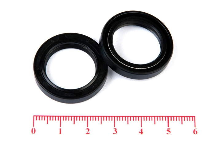 Сальник (манжета армированная) TC 20х28х5 NBR70