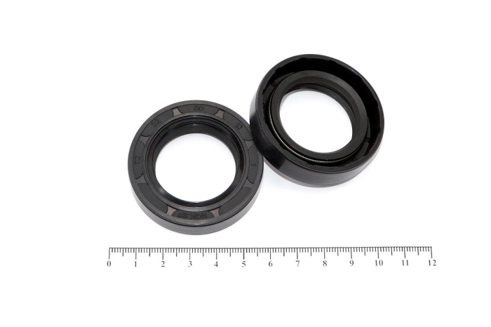 Сальник (манжета армированная) TC 32х50х12 NBR70