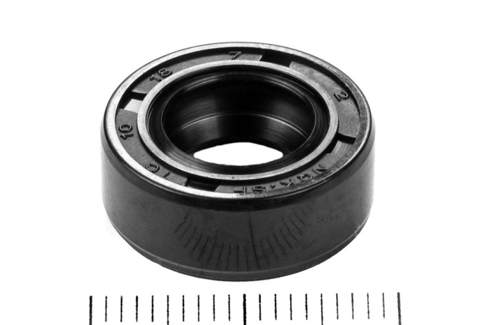 Сальник (манжета армированная) TC 10х18х7 NBR70