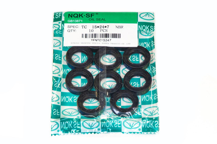 Сальник (манжета армированная) TC 15х24х7 NBR70