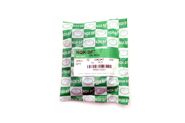 Сальник (манжета армированная) TC 15х24х7 NBR70