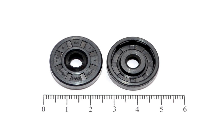 Сальник (манжета армированная) TC 6х22х7 NBR70