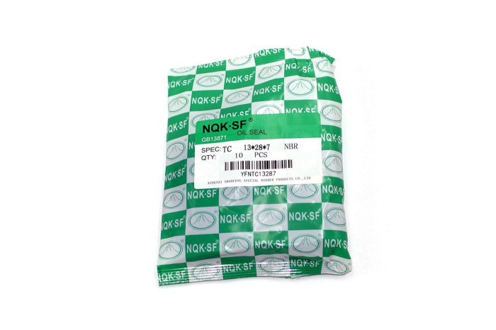 Сальник (манжета армированная) TC 13х28х7 NBR70