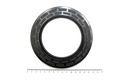 Сальник (манжета армированная) TC 90x135x13 NBR70