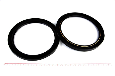 Сальник (манжета армированная) 1.2-180х220х15 ГОСТ 8752-79