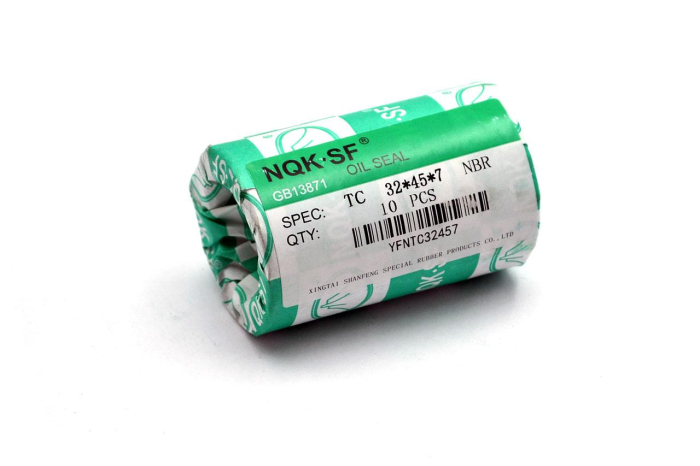 Сальник (манжета армированная) TC 32х45х7 NBR70