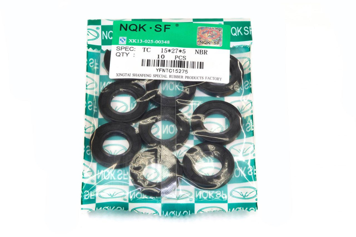 Сальник (манжета армированная) TC 15х27х5 NBR70