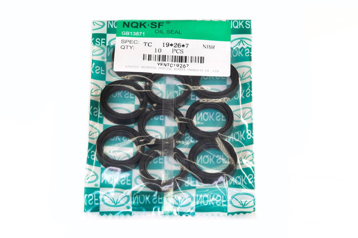 Сальник (манжета армированная) TC 19х26х7 NBR70