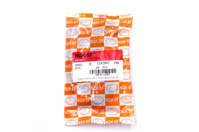 Сальник (манжета армир.) фторкаучук TC 12х28х7 FKM75