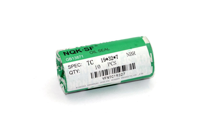 Сальник (манжета армированная) TC 19х32х7 NBR70