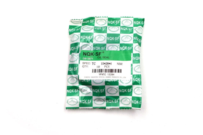 Сальник (манжета армированная) TC 15х28х4 NBR70