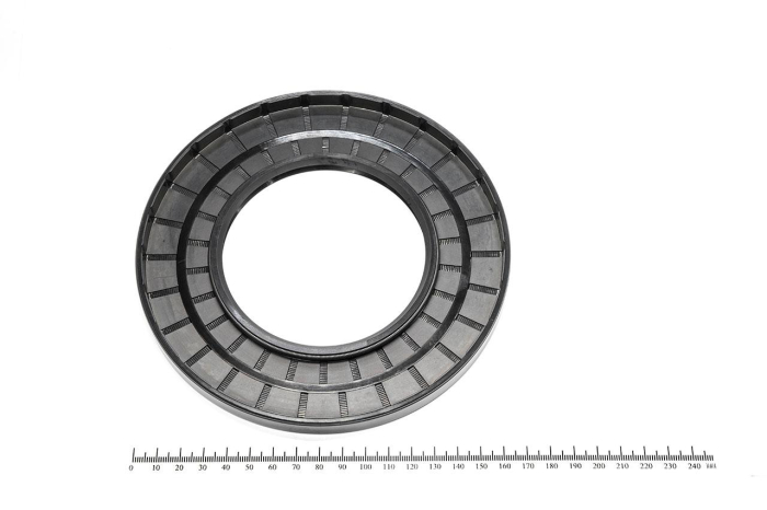 Сальник (манжета армированная) TC 95х170х13 NBR70