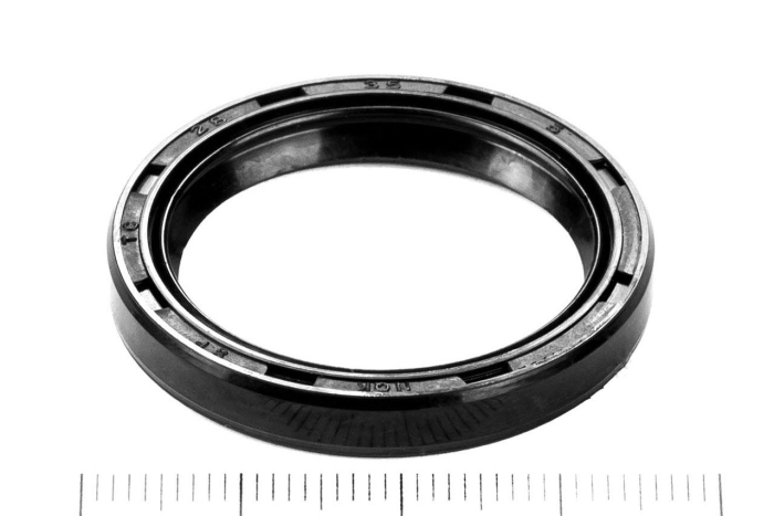 Сальник (манжета армированная) TC 28х35х5 NBR70