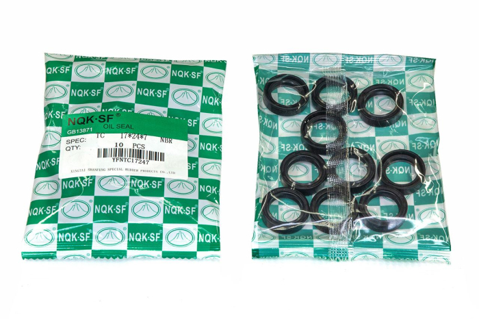 Сальник (манжета армированная) TC 17х24х7 NBR70