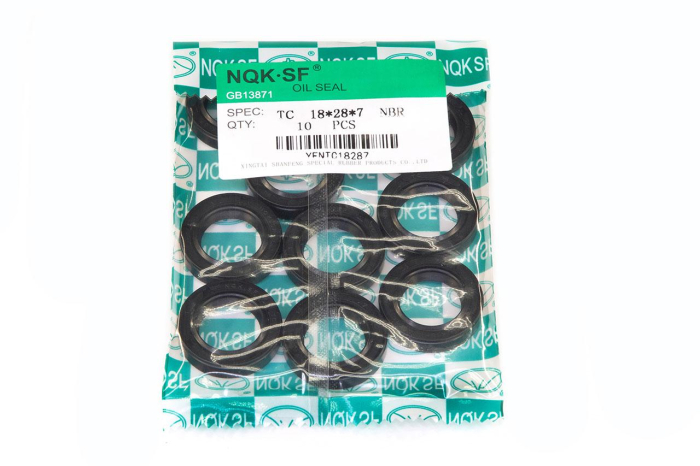 Сальник (манжета армированная) TC 18х28х7 NBR70