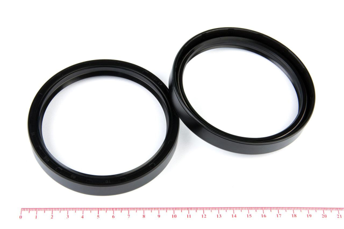 Сальник (манжета армированная) TC 90х105х15 NBR70