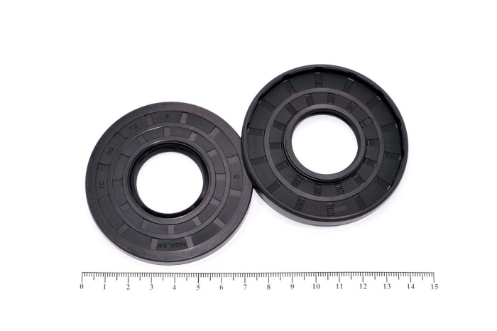 Сальник (манжета армированная) TC 30х72х7 NBR70