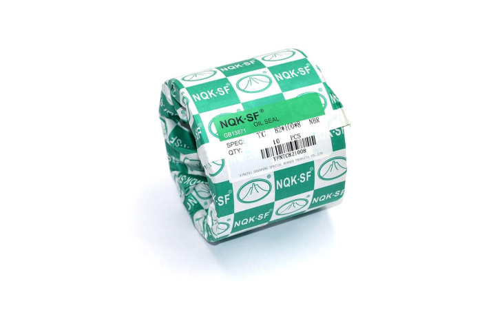 Сальник (манжета армированная) TC 82х100х8 NBR70