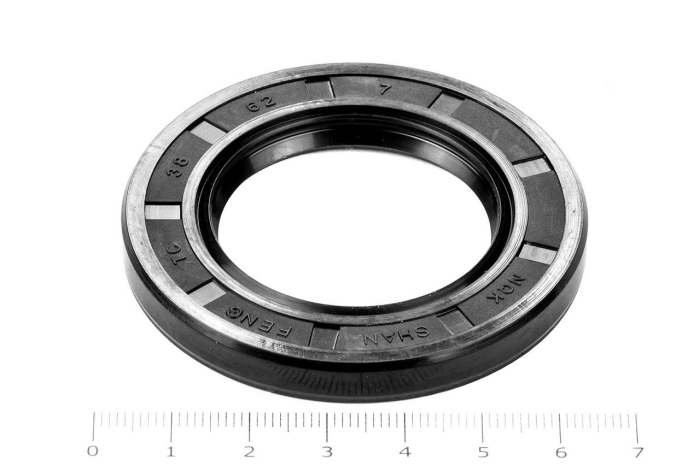 Сальник (манжета армированная) TC 38х62х7 NBR70