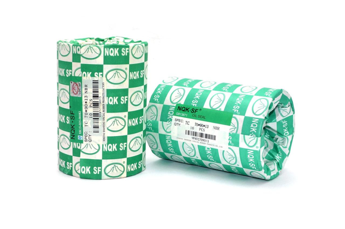 Сальник (манжета армированная) TC 70х90х13 NBR70