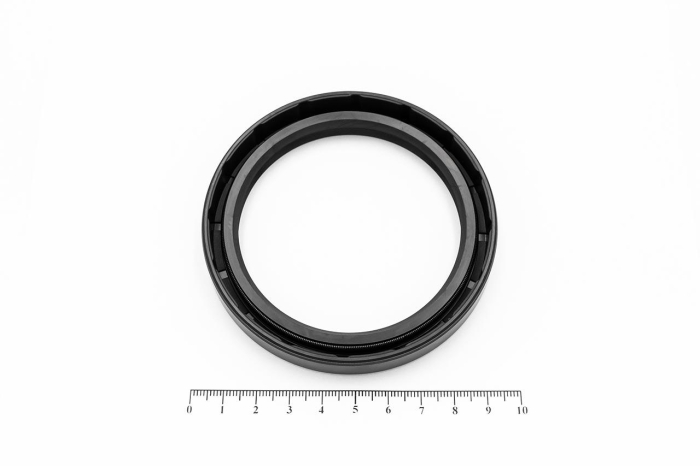 Сальник (манжета армированная) TC 70х90х13 NBR70