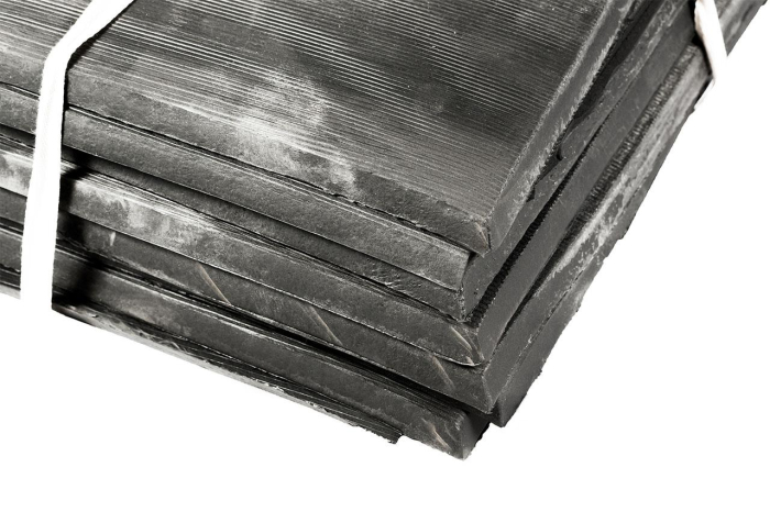 Пластина пористая 20 мм прессовая I группа (650х650 мм, упаковка ~ 30 кг) ТУ 38.105.867-90