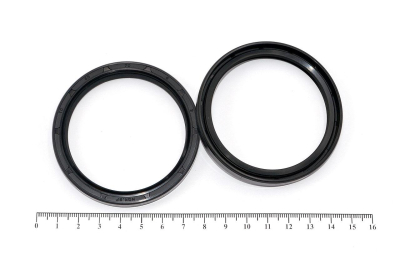 Сальник (манжета армированная) TC 58х70х8 NBR70