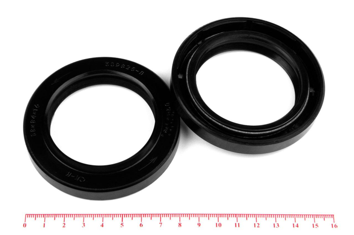 Сальник (манжета армированная) 2.2-58х84х12/16 (309825-П лев.) ГОСТ 8752-79