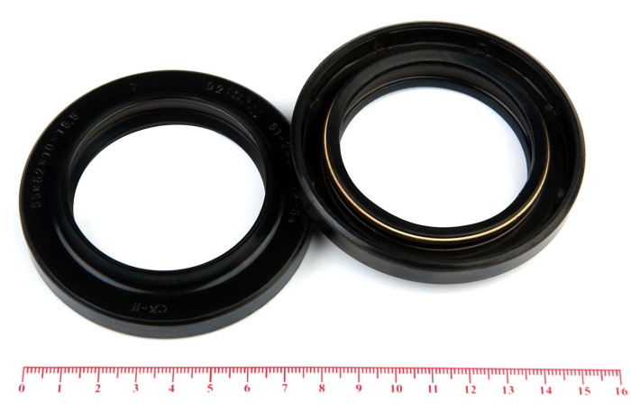 Сальник (манжета армированная) 2.2-55х82х10/15.5 (51-2402052-Б) ГОСТ 8752-79