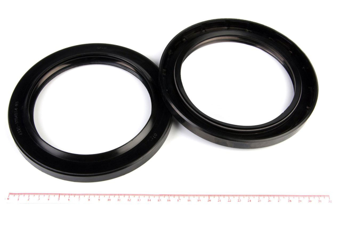 Сальник (манжета армированная) 2.2-135х181х15/20 (4320-3104034-03) ГОСТ 8752-79