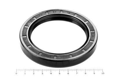 Сальник (манжета армированная) TC 70х95х12 NBR70