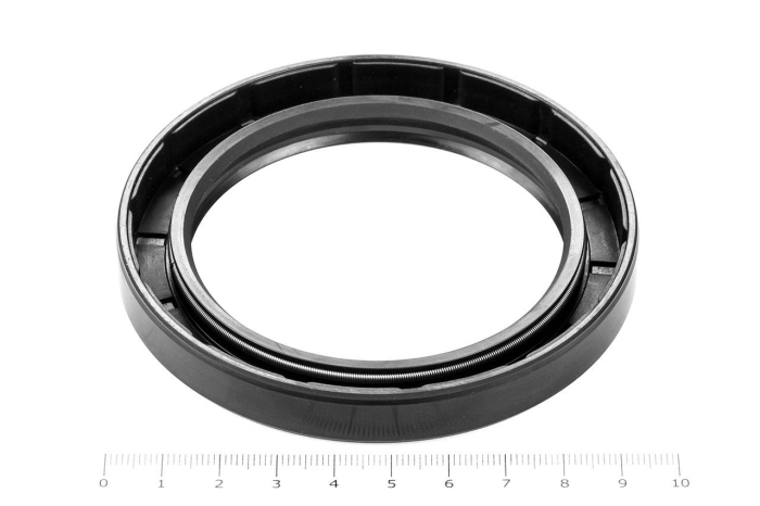 Сальник (манжета армированная) TC 70х95х12 NBR70