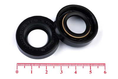 Сальник (манжета армированная) 1.2-15х30х7 ГОСТ 8752-79