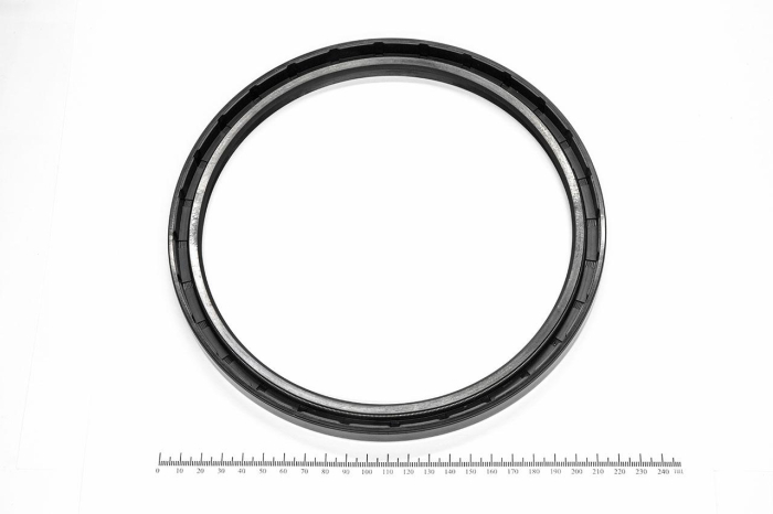 Сальник (манжета армированная) TC 190х220х15 NBR70