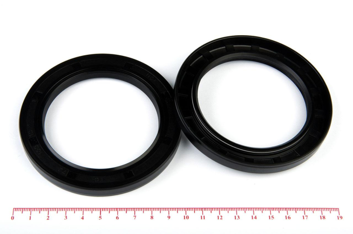 Сальник (манжета армированная) TC 72х100х10 NBR70