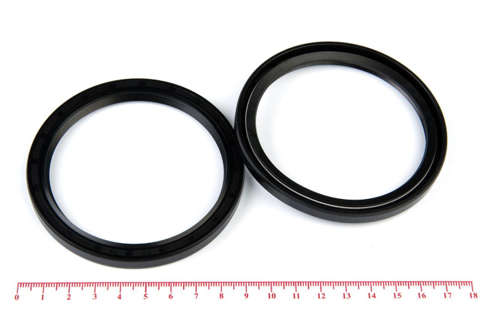 Сальник (манжета армированная) TC 75х90х8 NBR70