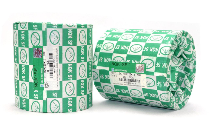 Сальник (манжета армированная) TC 90х125х13 NBR70