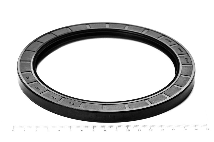 Сальник (манжета армированная) TC 135х170х12 NBR70