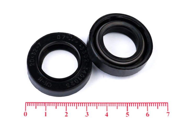 Сальник (манжета армированная) 2.2-20х32х7 (3302-3401023) ГОСТ 8752-79