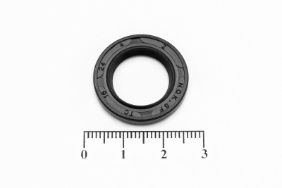 Сальник (манжета армированная) TC 16х24х4 NBR70