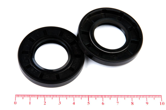 Сальник (манжета армированная) TC 25х47х7 NBR70