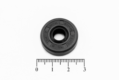 Сальник (манжета армированная) TC 8х24х7 NBR70