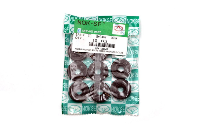 Сальник (манжета армированная) TC 8х24х7 NBR70